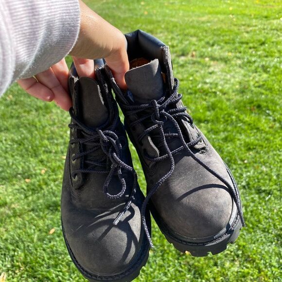 Timberland boys black premium 6 inch water proof boots - Picture 2 of 8